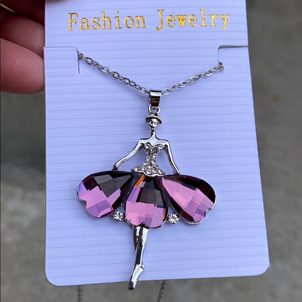 Ballerina necklace   NWT